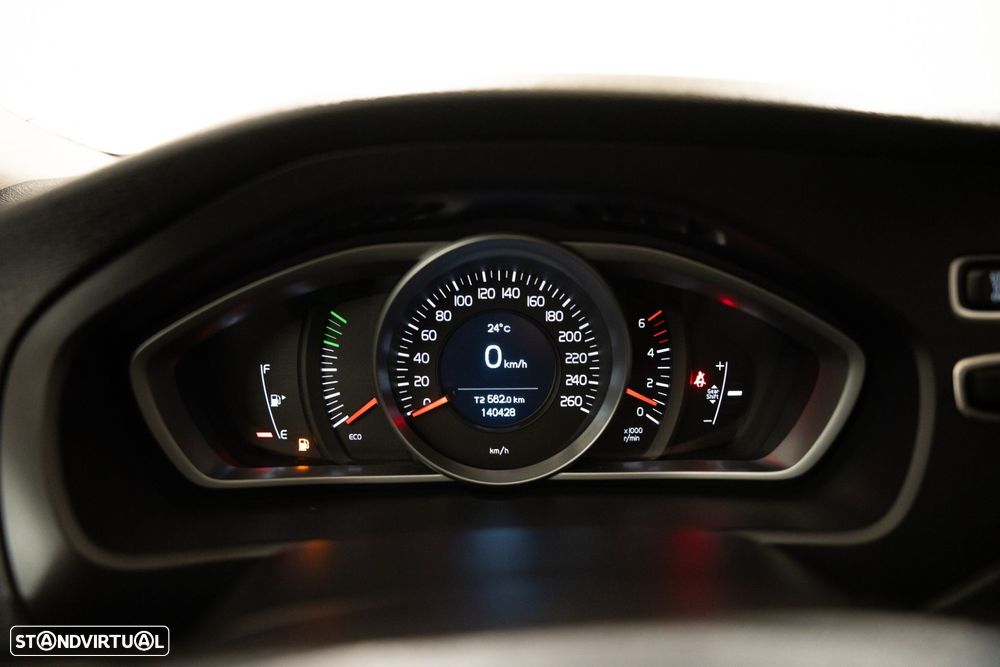 Volvo V40 2.0 D2 Momentum - 22
