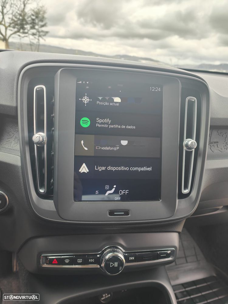 Volvo XC 40 1.5 T3 Tech Edition - 16