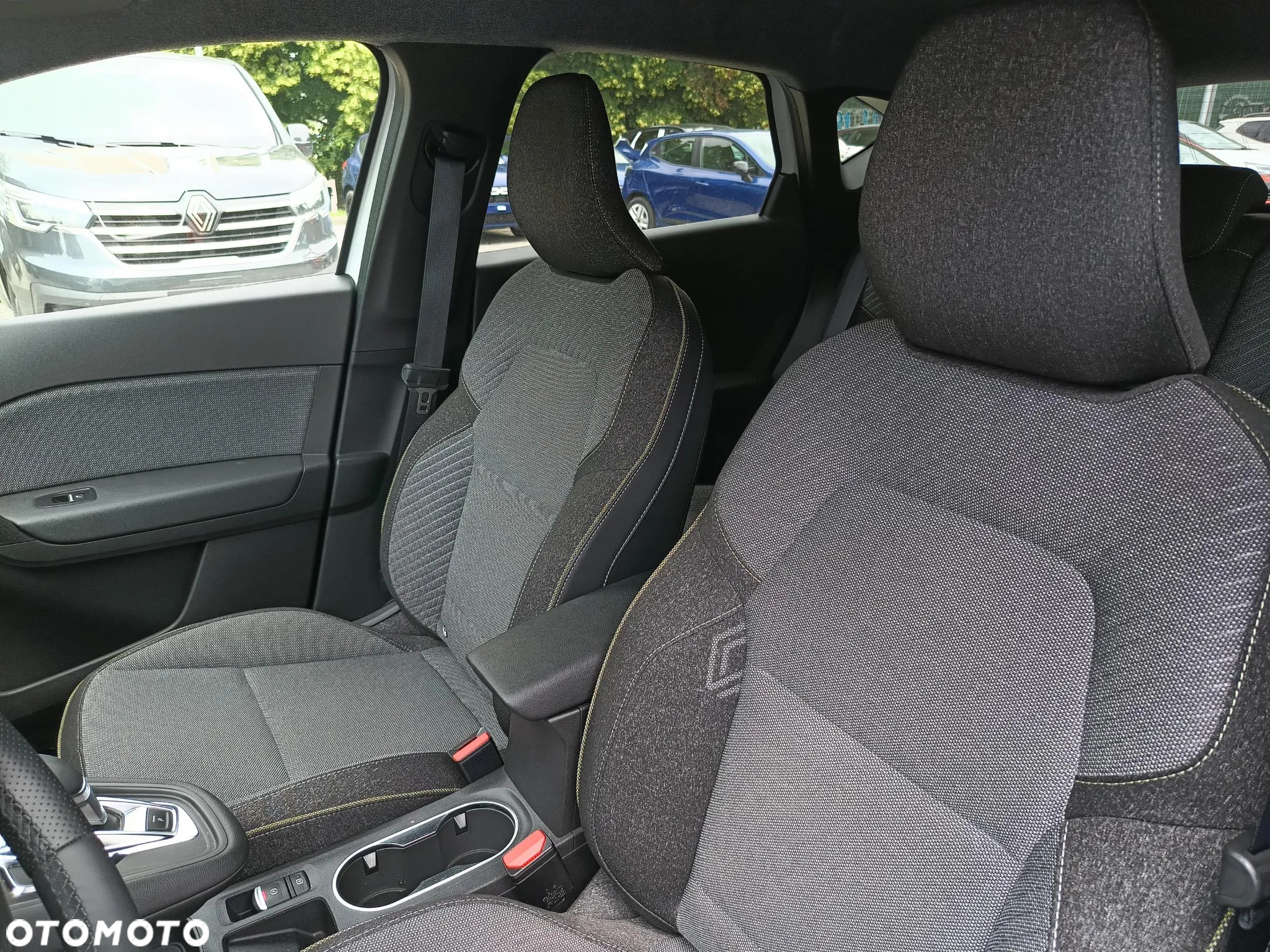 Renault Captur 1.6 E-TECH Full Hybrid 145 Techno - 11