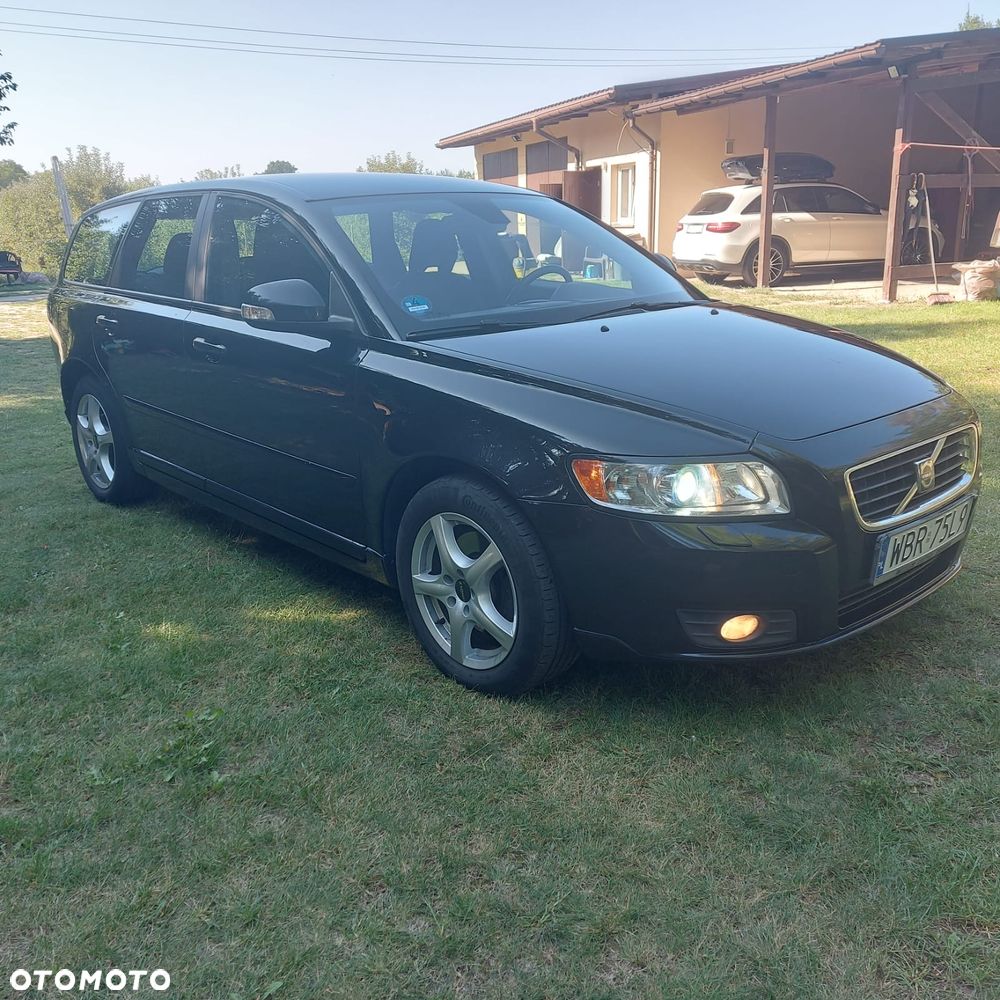 Volvo V50 2.0D Momentum - 1