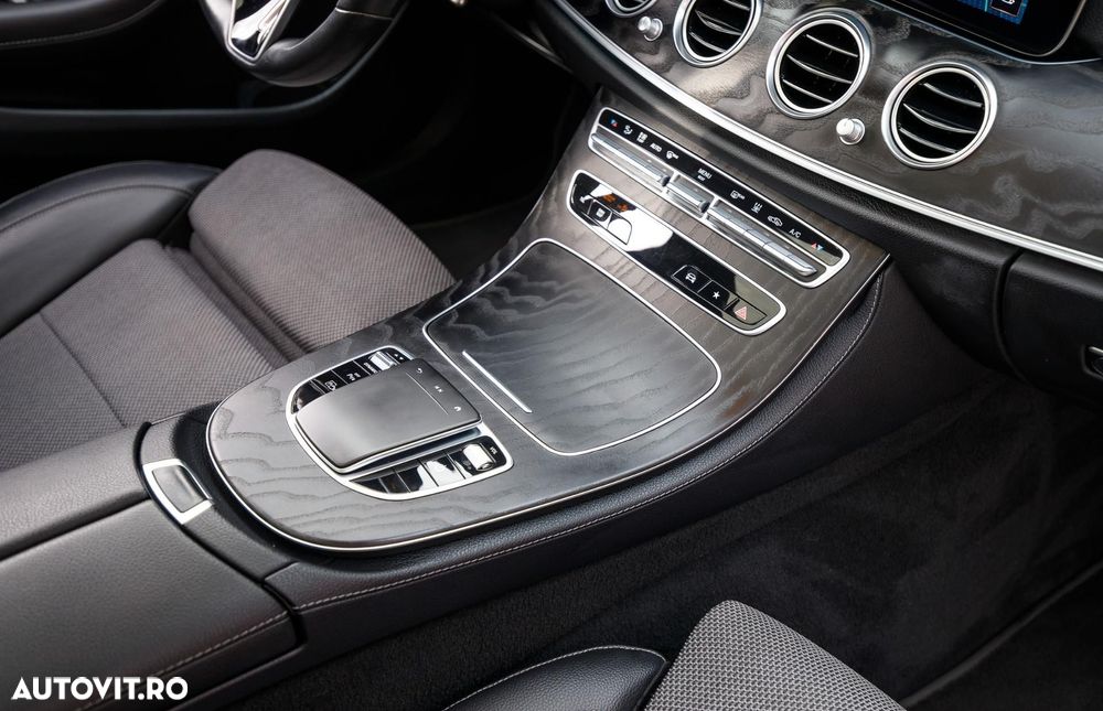 Mercedes-Benz E - 24