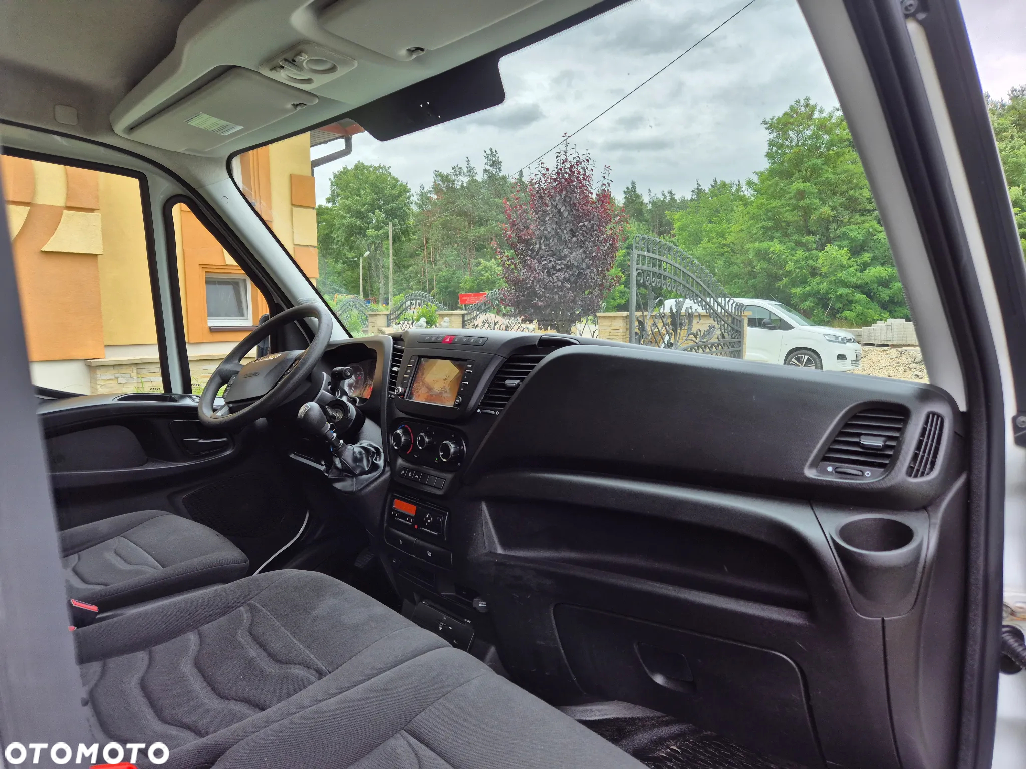 Iveco DAILY 40C15 L3H2 KLIMA BLIZNIAK TEMPOMAT BLOKADA MOSTU NAVI - 19