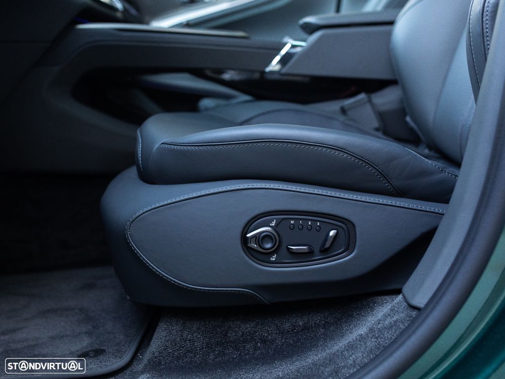 Aston Martin DBX 707 - 25