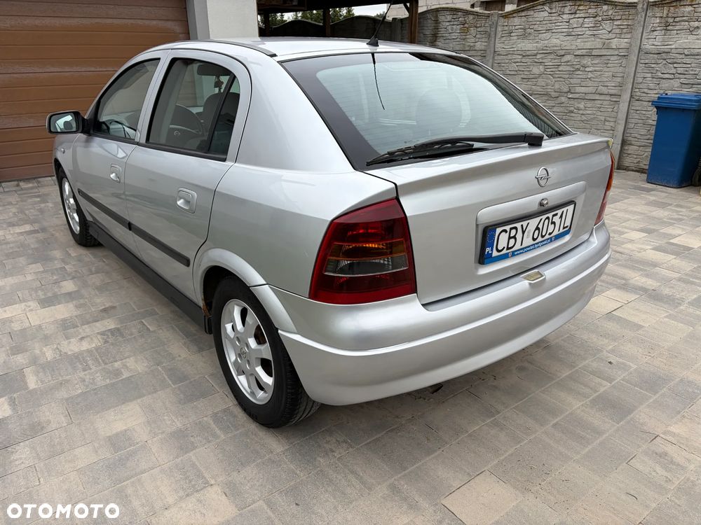 Opel Astra - 4