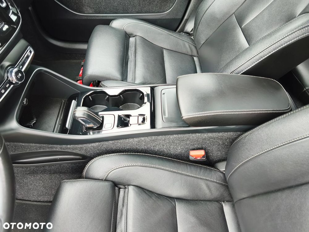 Volvo XC 40 D3 R-Design - 32