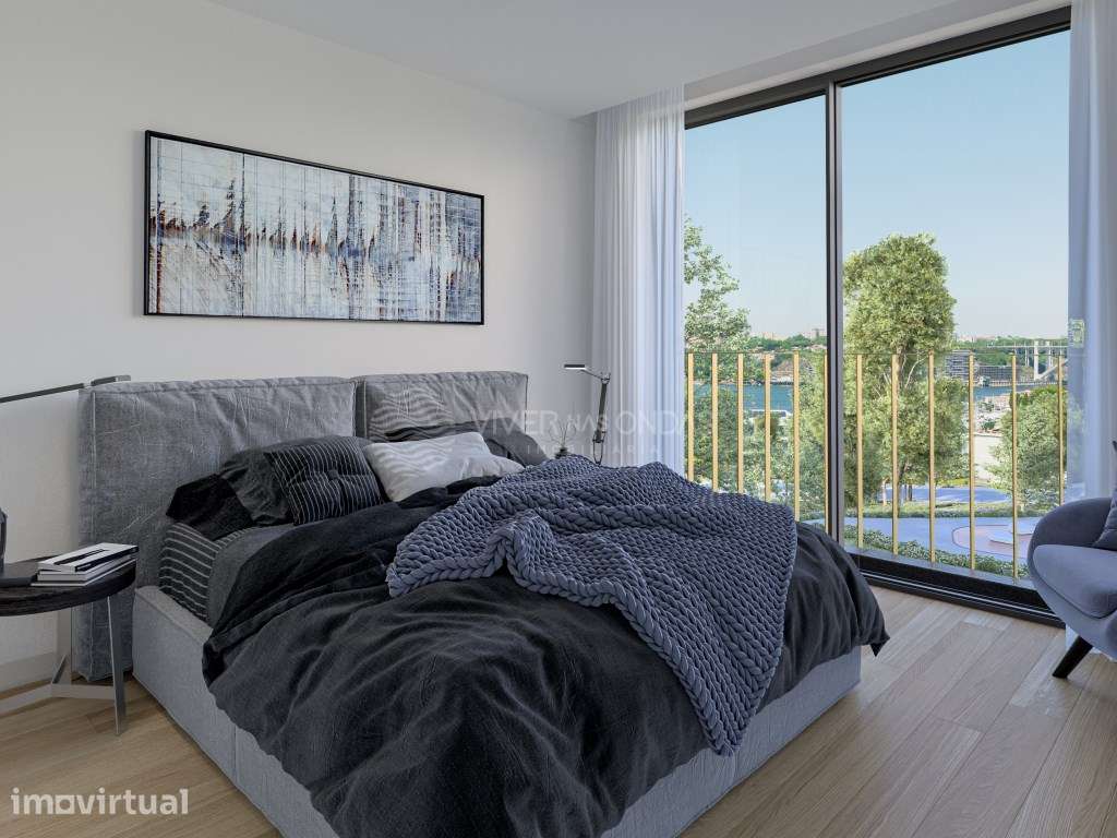 Apartamento T4 com 2 lugares de parqueamento e arrecadação - Grande imagem: 4/114