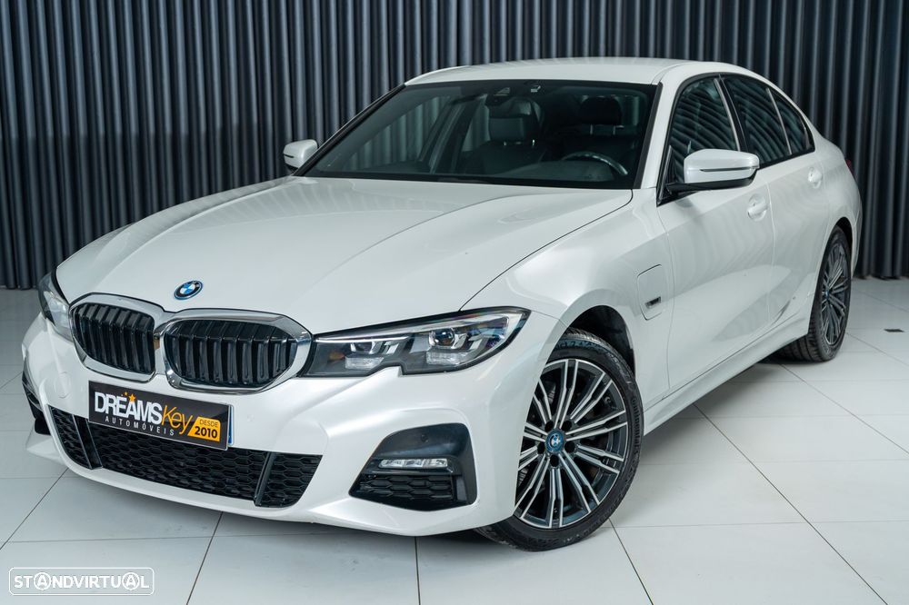 BMW 320 e Pack M Auto - 29