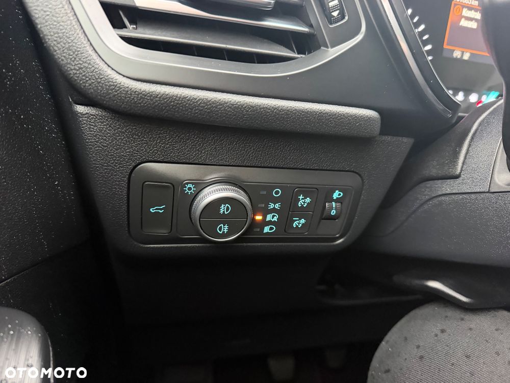 Ford Kuga 2.0 EcoBlue Hybrid TITANIUM