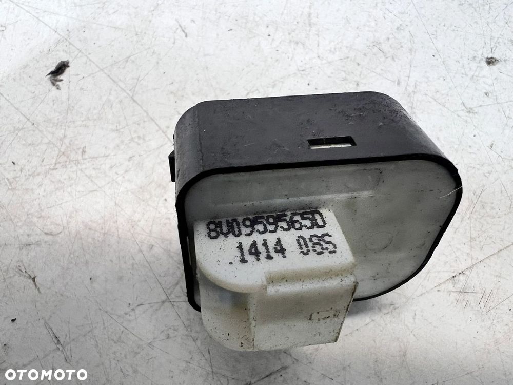 PRZEŁĄCZNIK WŁĄCZNIK SZYB AUDI A3 8V 8V0959851E KOMPLET 1/25 - 13