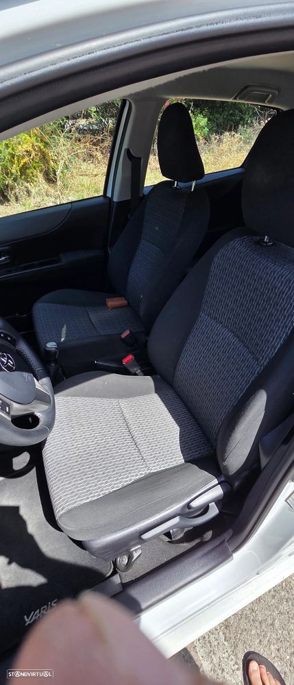Toyota Yaris - 13