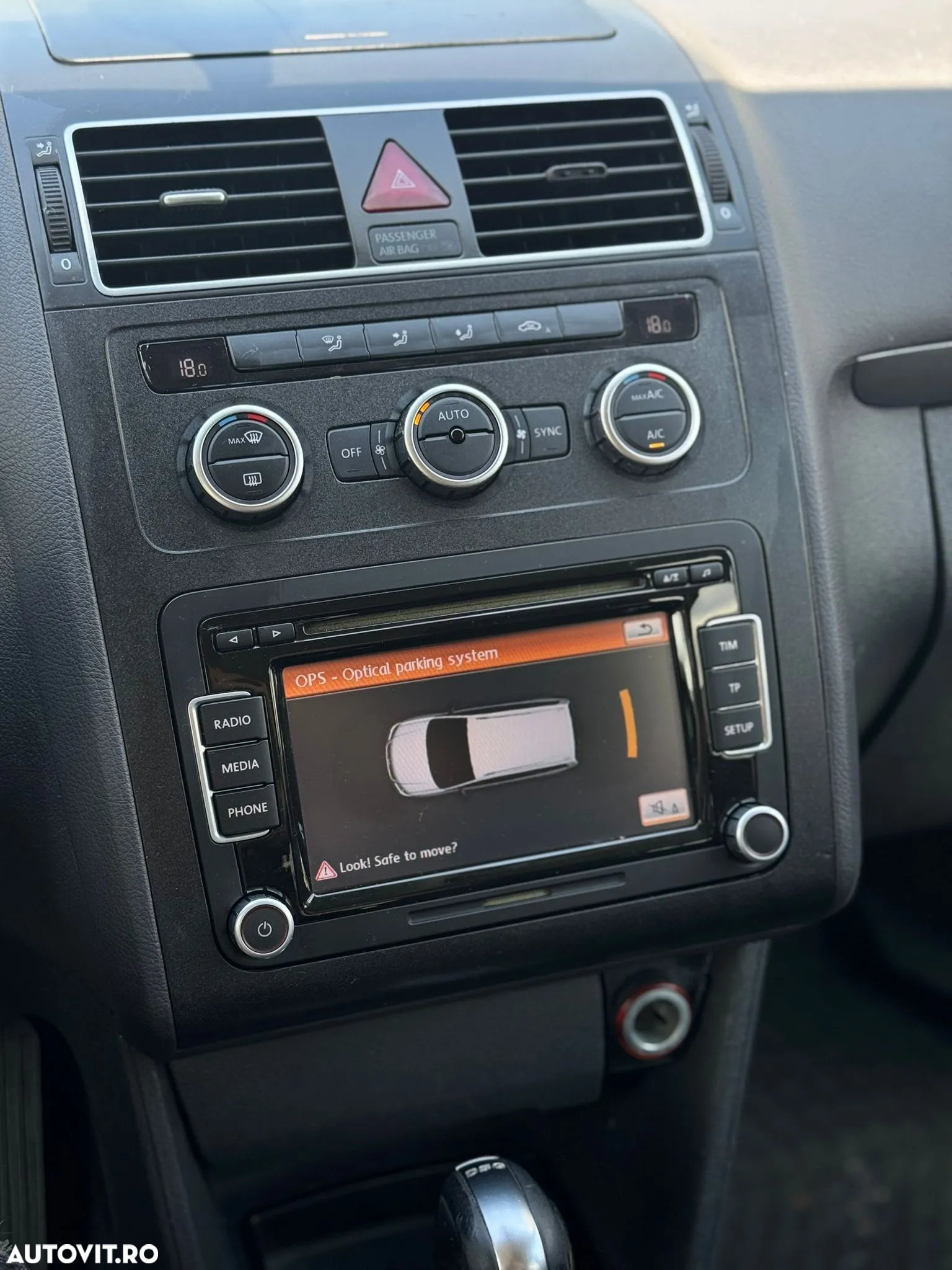 Volkswagen Touran 2.0 TDI DSG Comfortline - 11