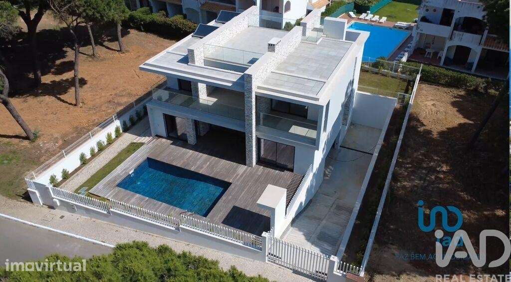 Casa / Villa T3 em Albufeira e Olhos de Água de 200,00 m2 - Grande imagem: 4/29