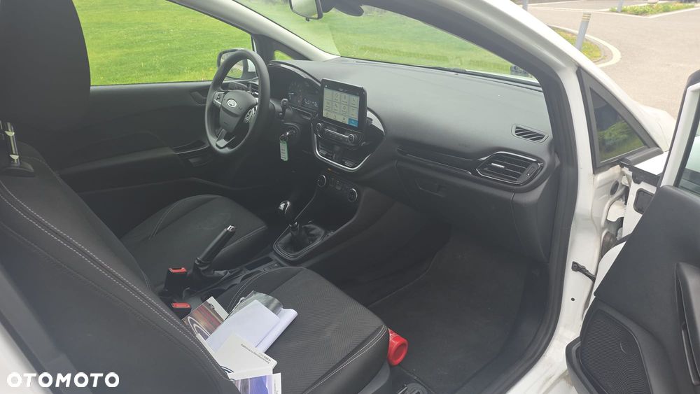 Ford Fiesta - 12