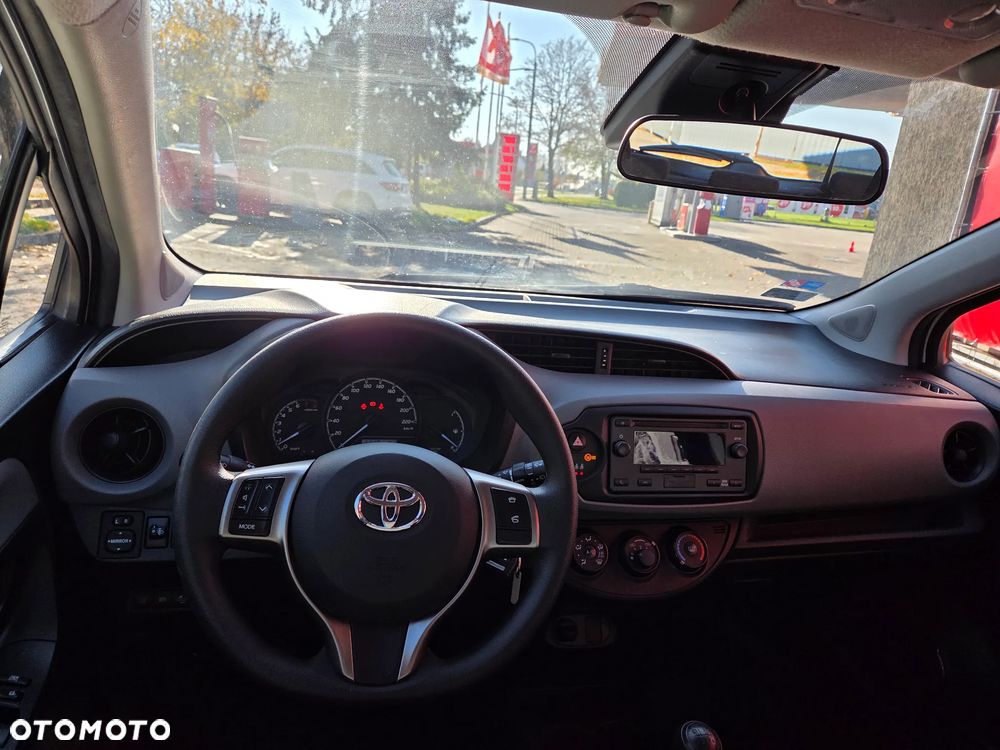 Toyota Yaris 1.5 Active - 22