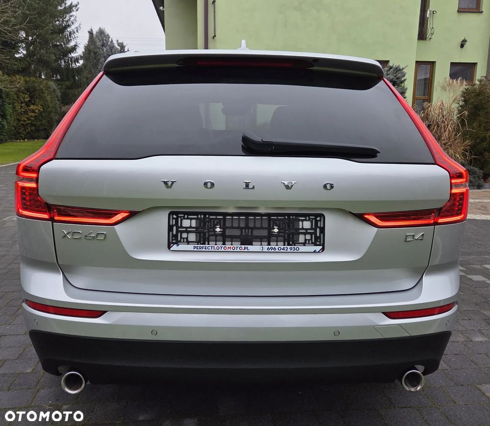 Volvo XC 60 D4 Momentum Pro - 7