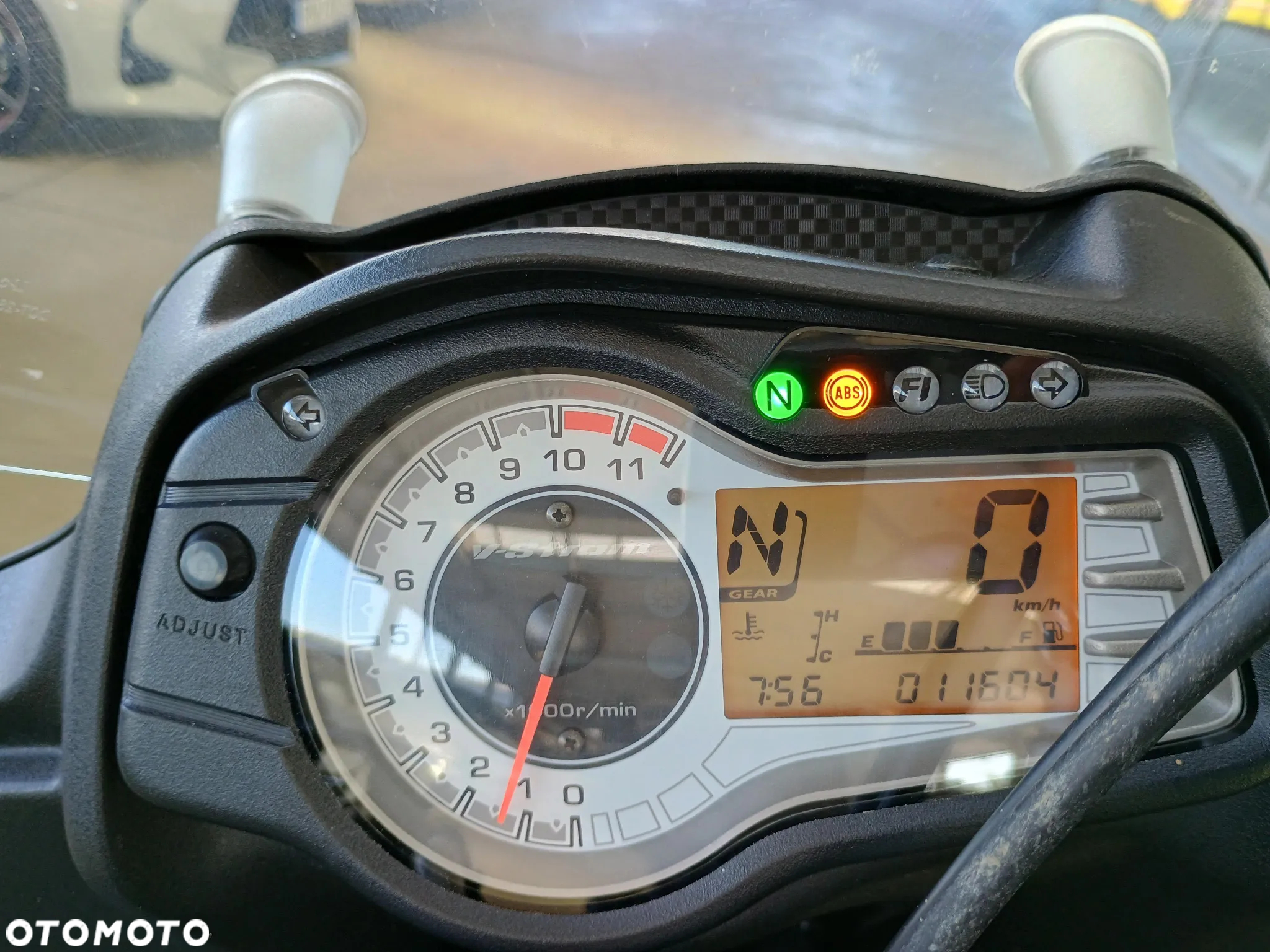 Suzuki DL - 9