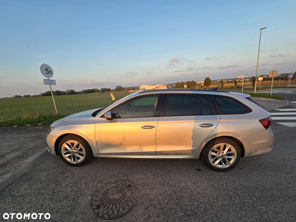 Skoda Octavia 1.5 TSI GPF ACT Ambition - 3