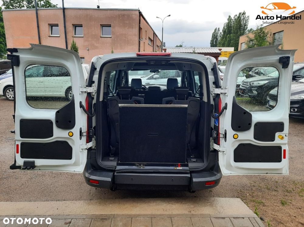 Ford Transit Connect - 12