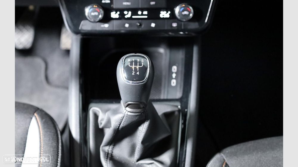 Skoda Kamiq 1.0 TSI — fotografia 17