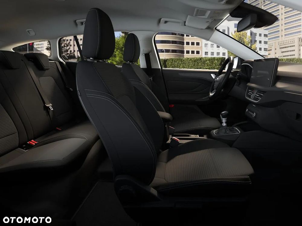 Ford Focus SW - 11