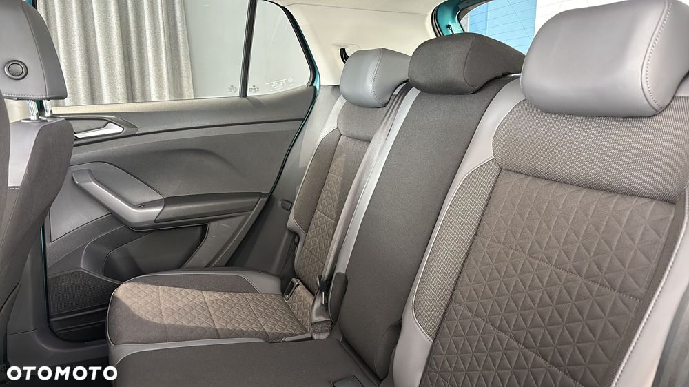 Volkswagen T-Cross 1.0 TSI Style DSG - 17