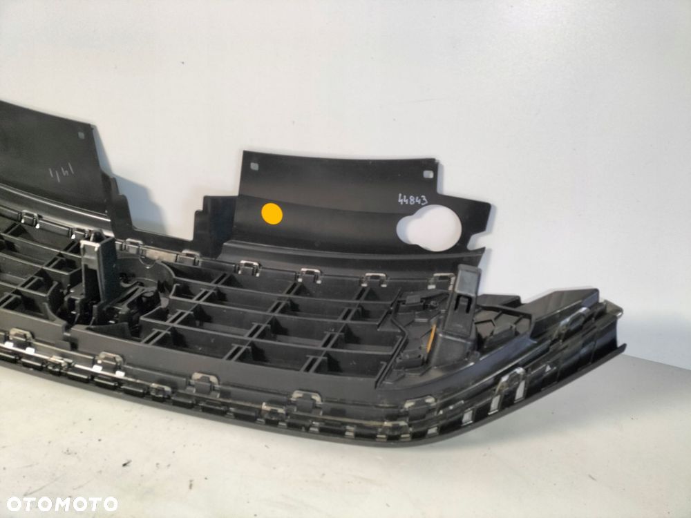 atrapa kratka grill vw polo vi lift 20- sedan - 8