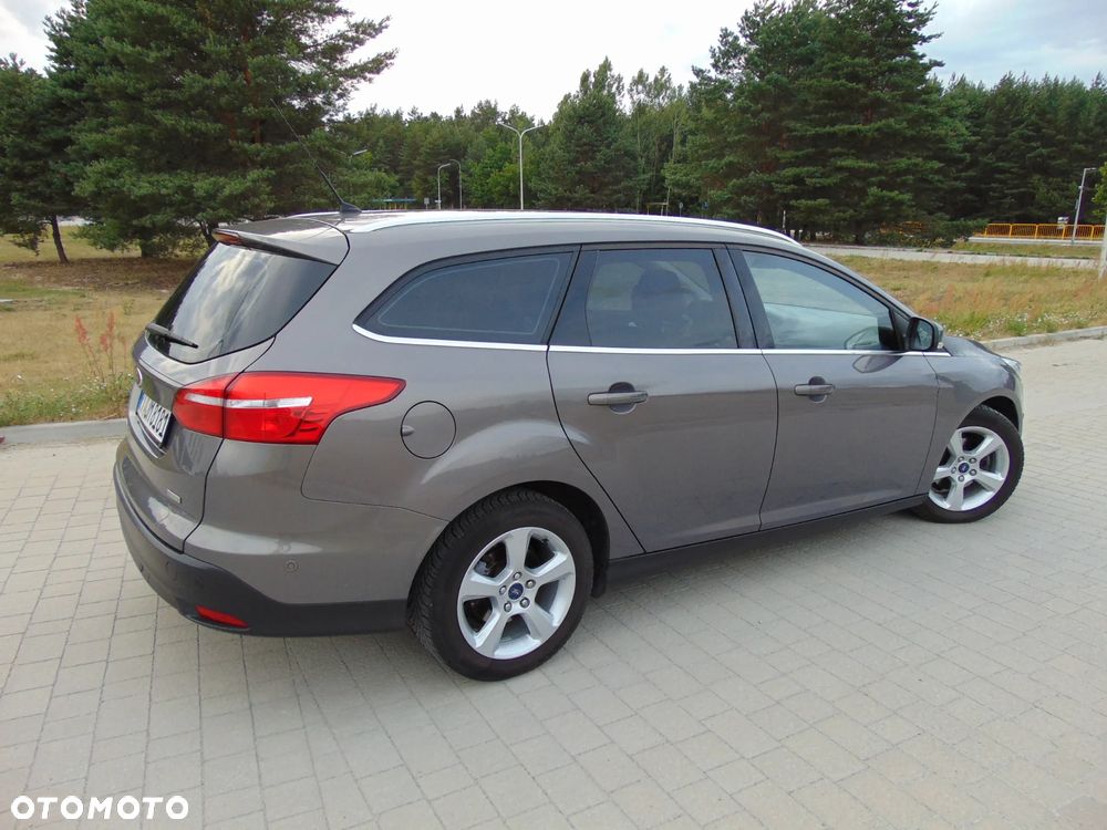 Ford Focus 1.0 EcoBoost Titanium - 36