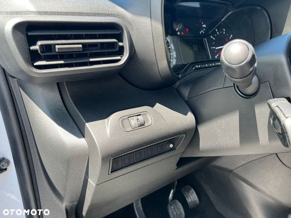 Toyota PROACE CITY - 16