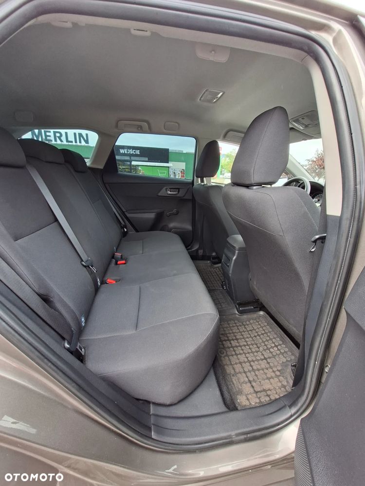 Toyota Auris 1.6 Active - 12