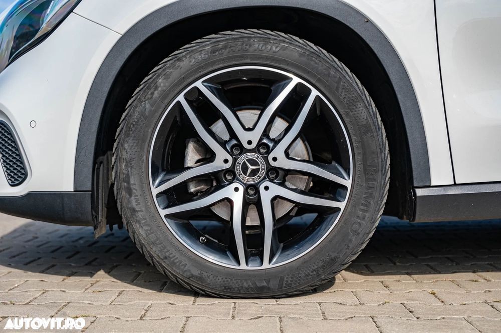 Mercedes-Benz GLA - 6