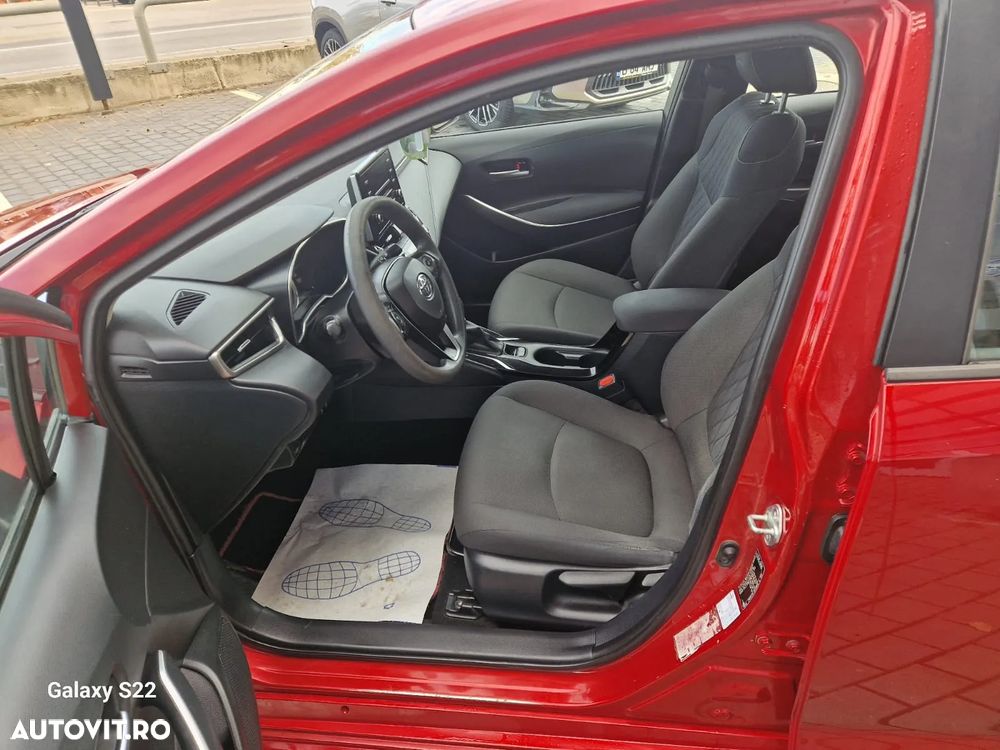 Toyota Corolla Sedan 1.8 HSD Business - 9