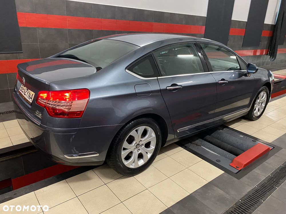 Citroën C5 2.0 16V Exclusive - 8