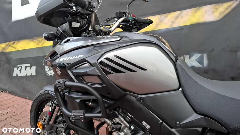 Suzuki V-STROM - 14