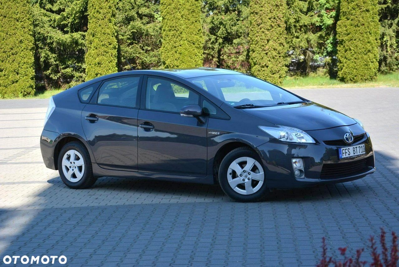 Toyota Prius - 10