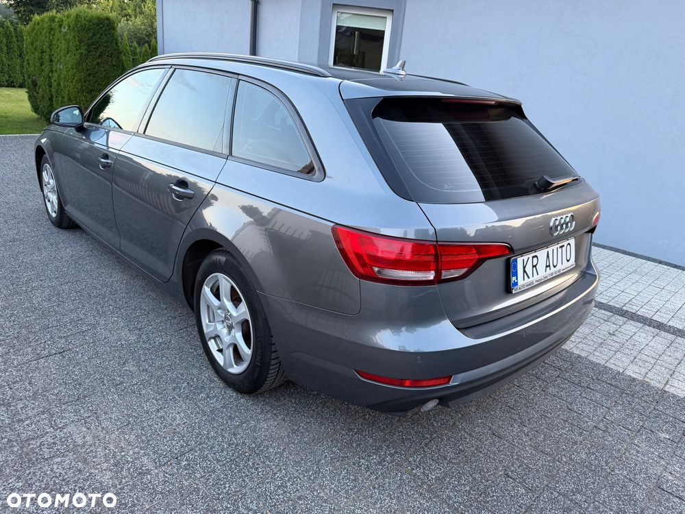 Audi A4 Avant 2.0 TDI ultra S tronic sport - 33