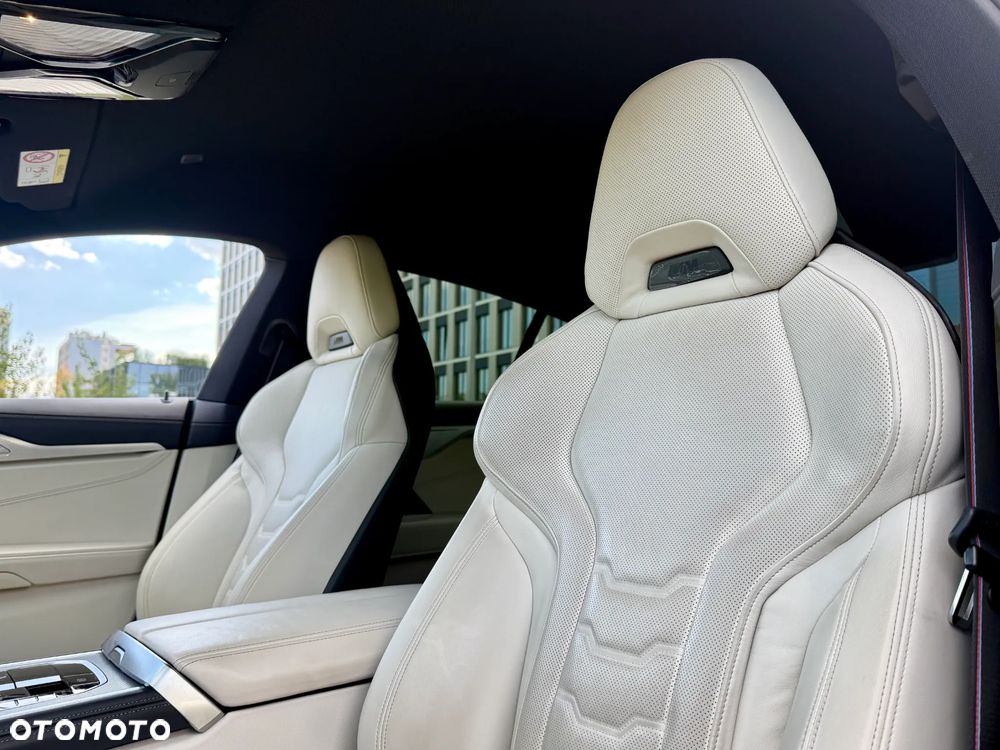 BMW Seria 8 840d xDrive mHEV - 18