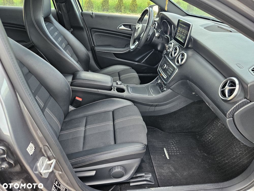 Mercedes-Benz Klasa A 180 (BlueEFFICIENCY) 7G-DCT Urban - 14