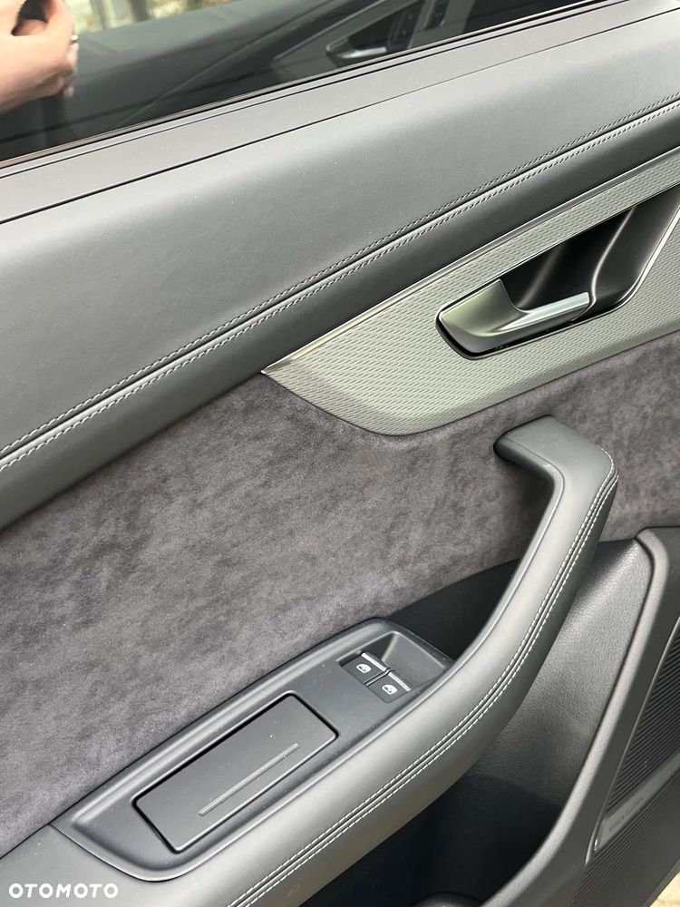 Audi Q8 55 TFSI e Quattro Tiptronic - 9