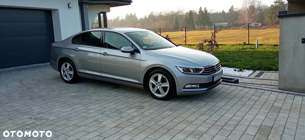 Volkswagen Passat - 9