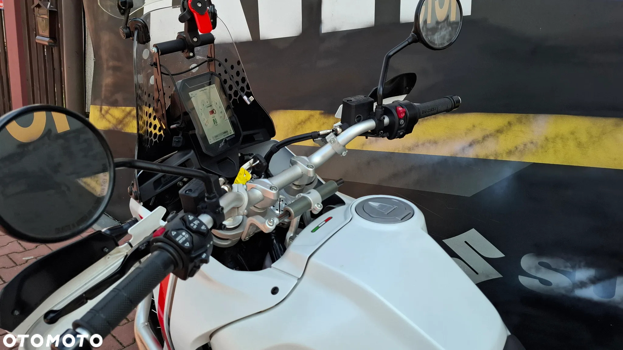 Ducati DesertX - 16