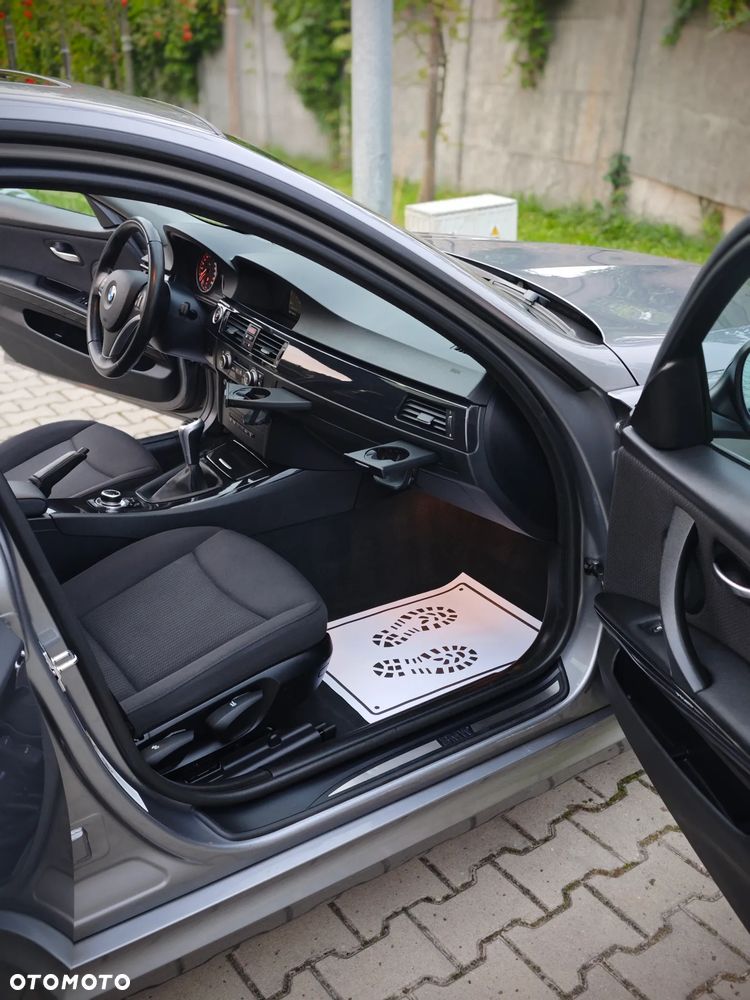 BMW Seria 3 318i Edition Lifestyle - 18