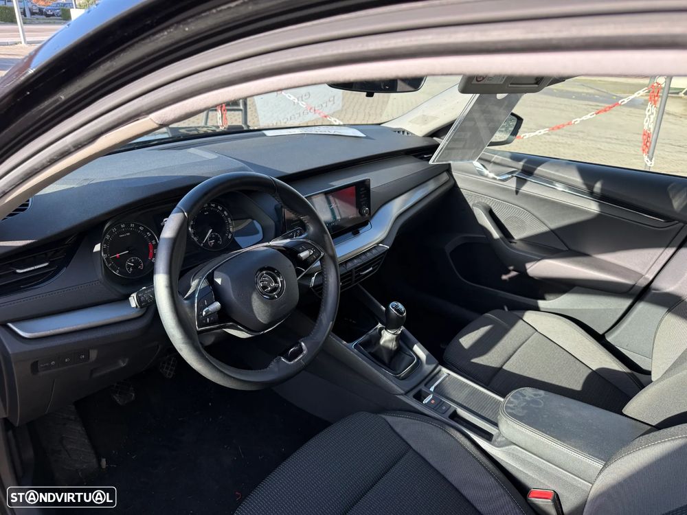 Skoda Octavia Break - 11