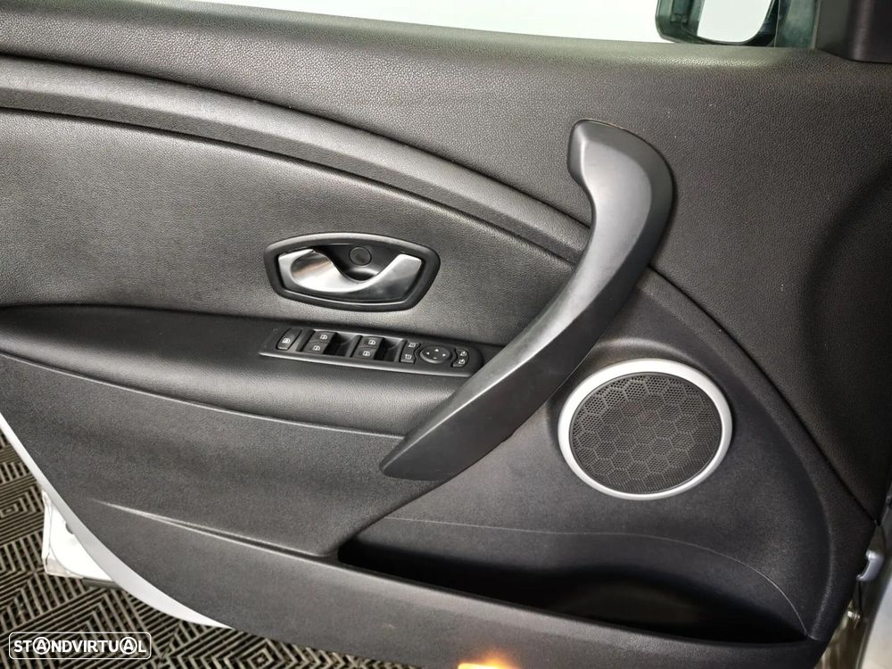 Renault Mégane 1.5 dCi Dynamique - 19