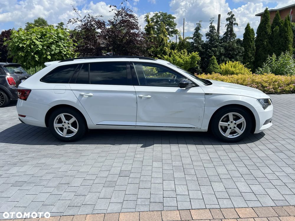 Skoda Superb 2.0 TDI 4x4 Sportline DSG - 7