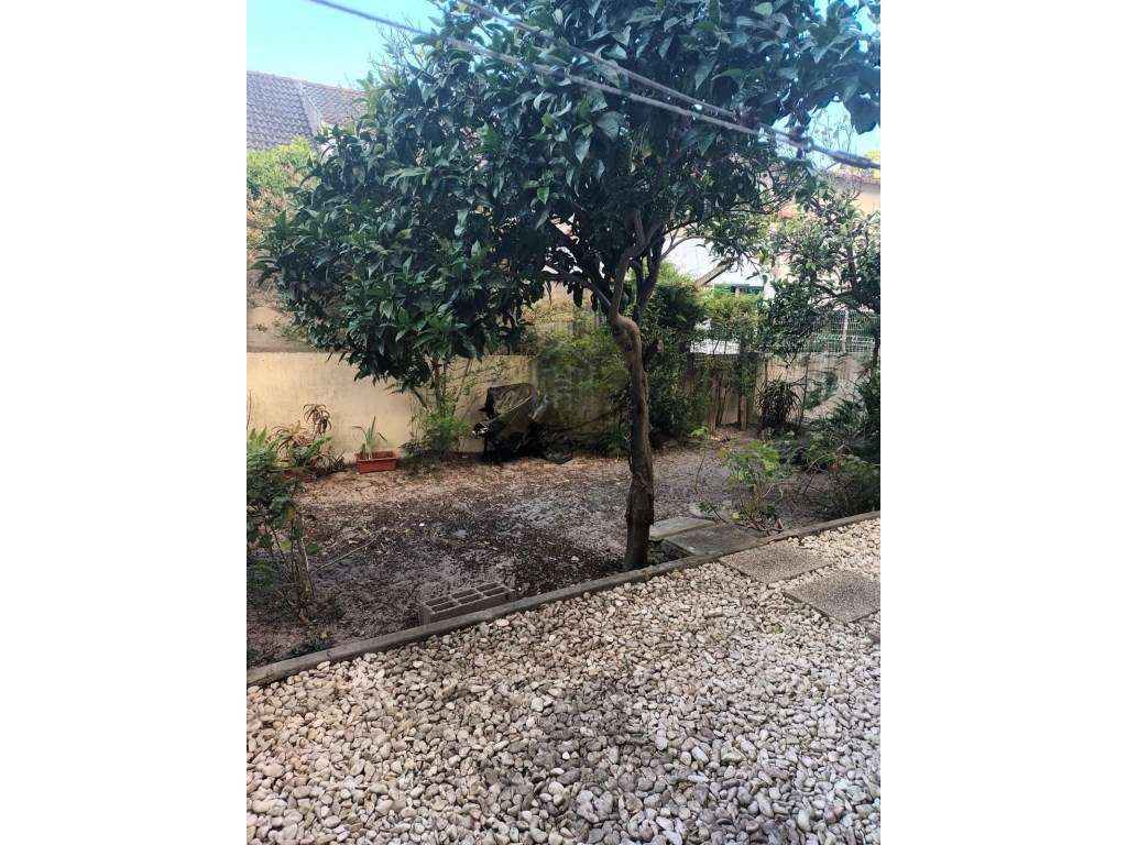 Arrenda-se T1- Quinta do Conde - Grande imagem: 3/11
