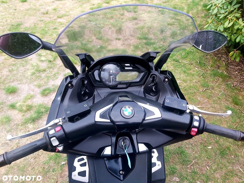 BMW F - 11