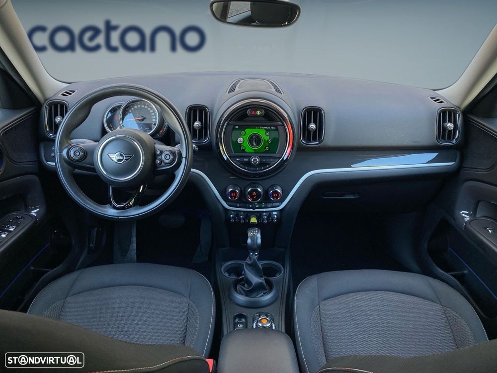 MINI Countryman Cooper SE ALL4 Classic Auto - 5