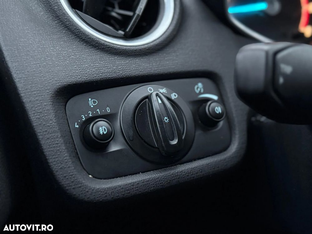 Ford Fiesta 1.25i Trend - 12