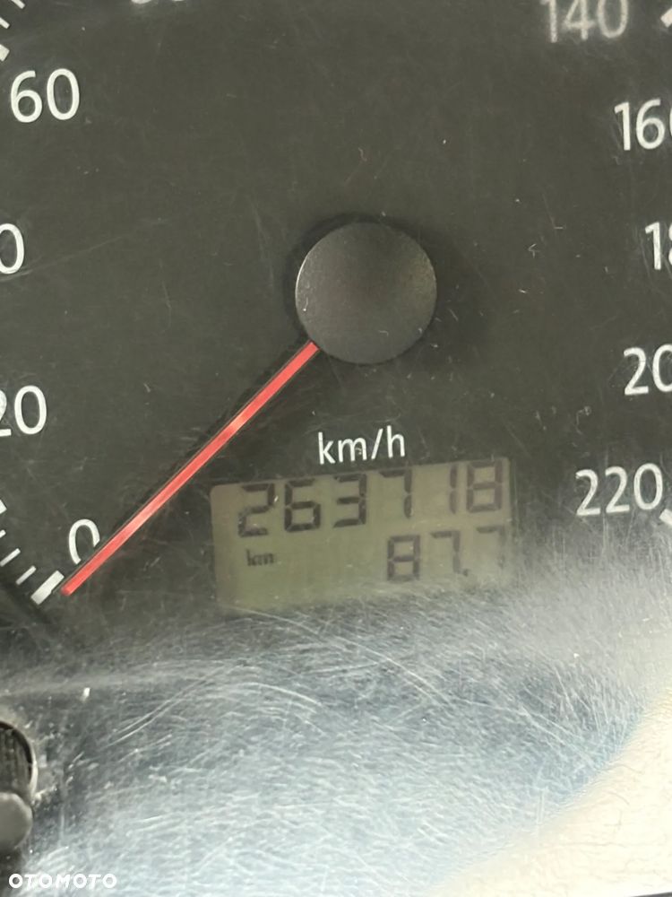 Volkswagen Polo - 12