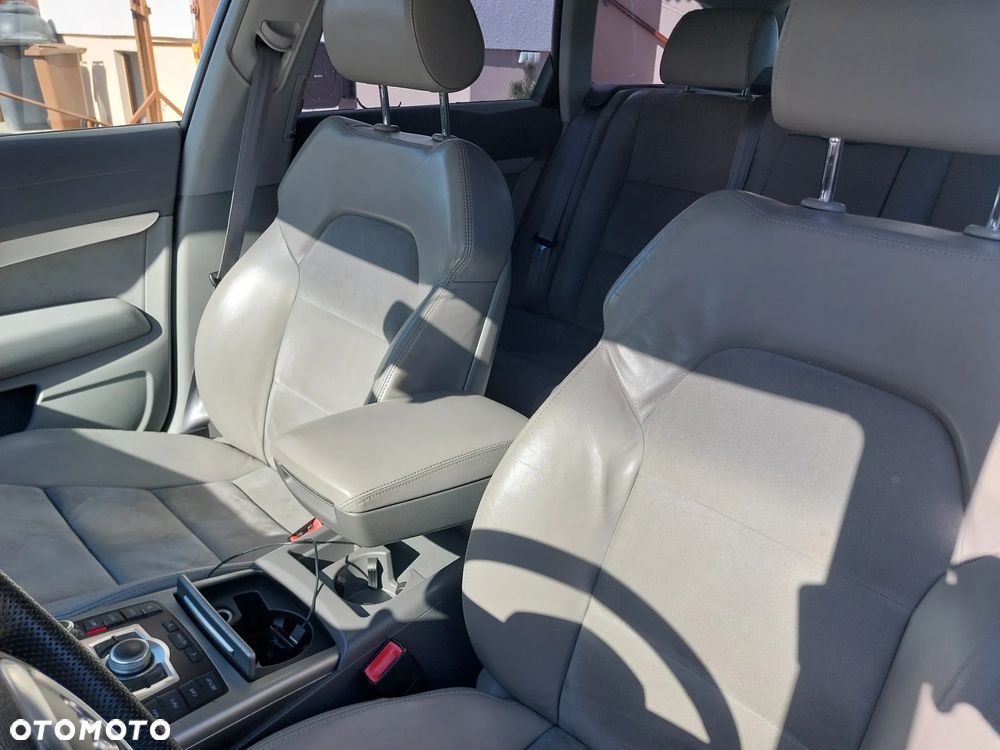 Audi A6 Avant 3.0 TDI DPF quattro tiptronic - 27